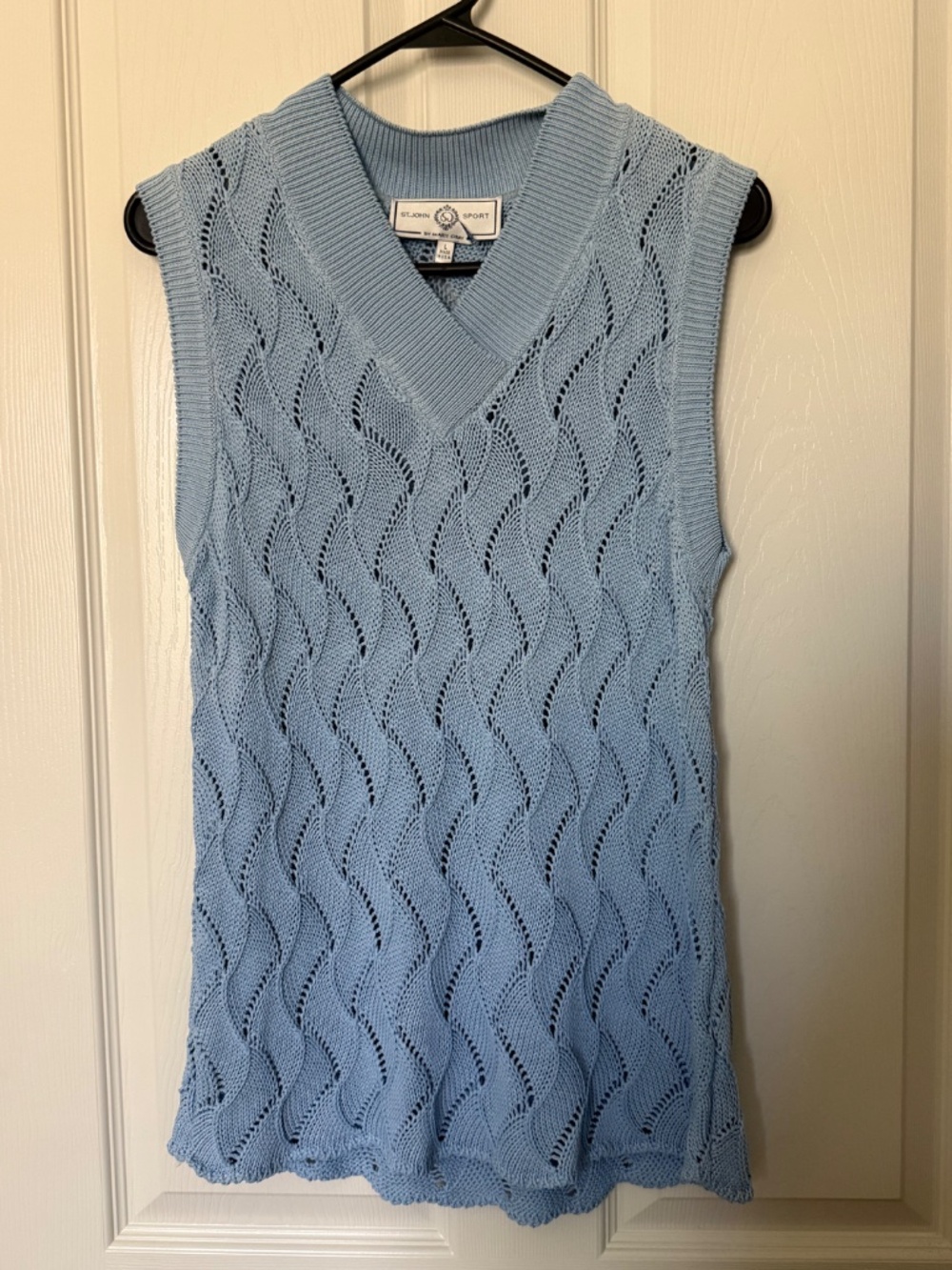 St John Knit sport Blue pull over vest, Size L